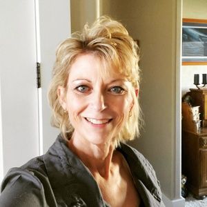 Meet your Posher, Becky